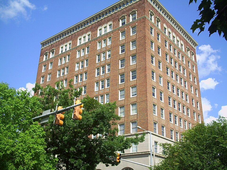 File:Lamar Hotel.JPG