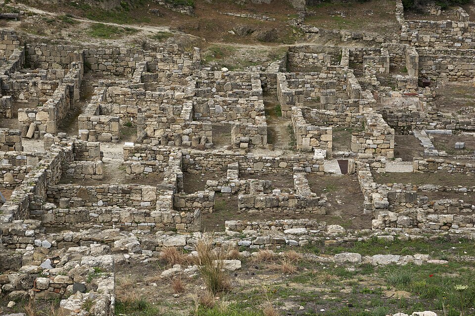 File:Camiros Kameiros ruins detail.jpg