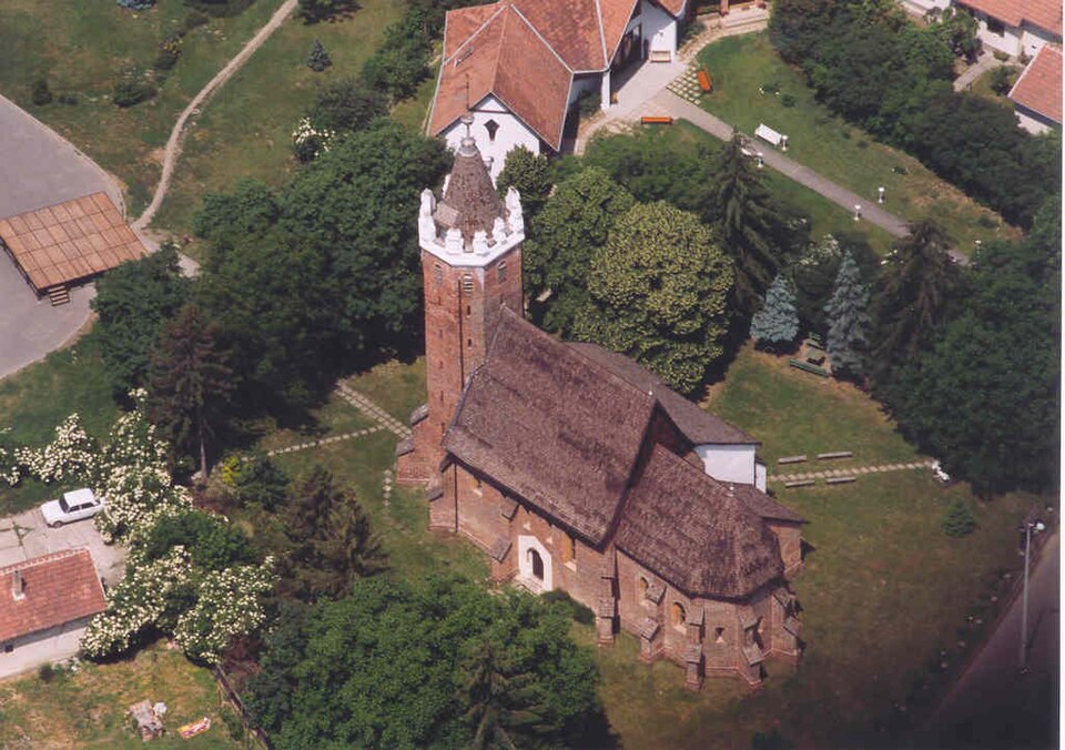 File:Csenger - Temple.jpg