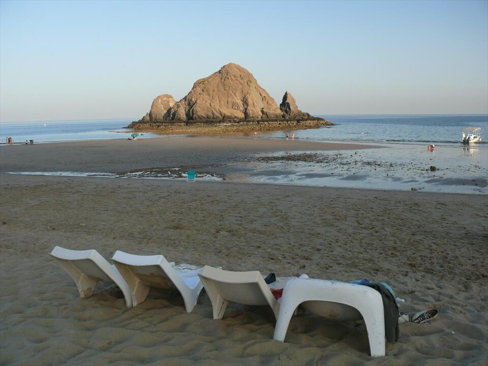 File:Fujairah Beach Pict 1.jpg