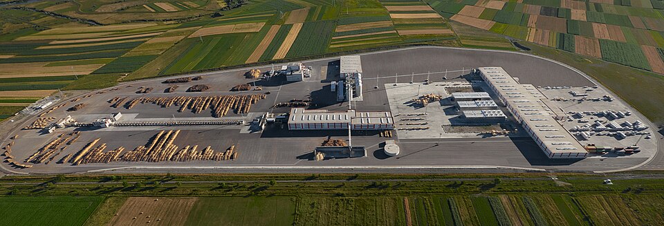 File:Holzindustrie Schweighofer Sawmill in Reci, Romania.jpg