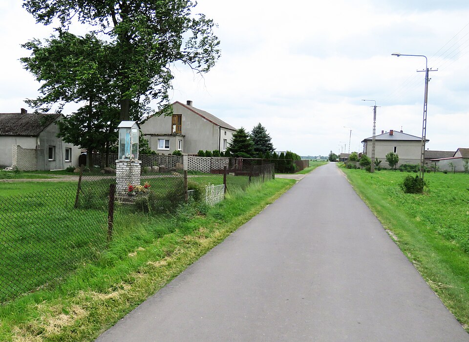 File:NOWY ORYSZEW 02.jpg