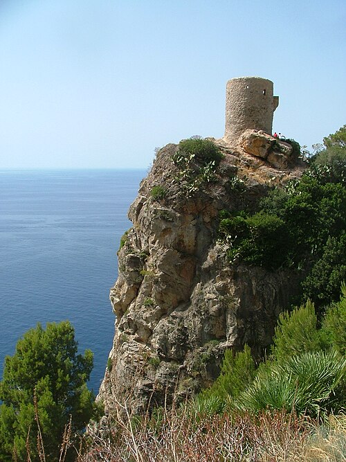 File:Torre Verger Banyalbufar 4.JPG