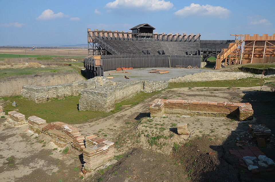 File:Viminacium, Moesia Superior, Serbia (42035096342).jpg