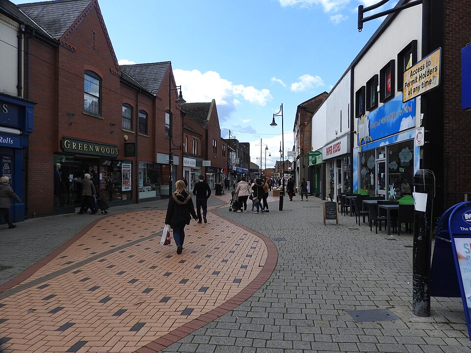 File:Arnold Town Centre 6540.jpg