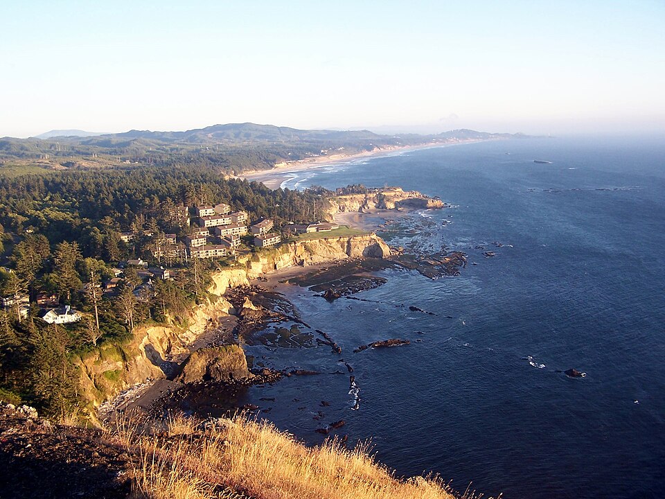 File:View from Otter Crest.jpg