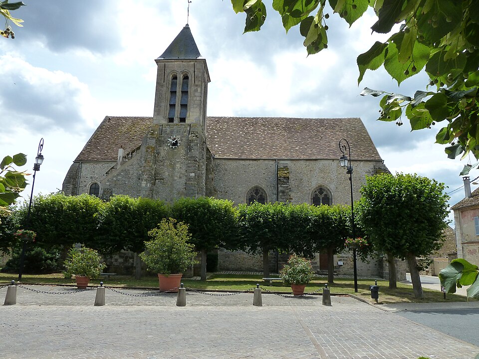 File:Église Saint-Vincent-Machault.jpg