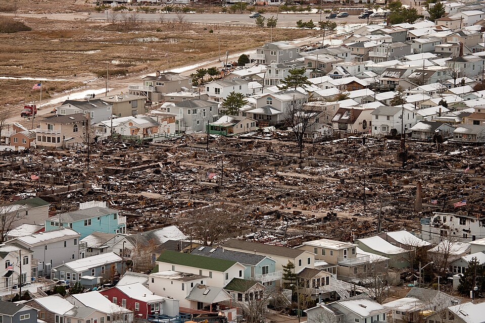 File:Breezy Point Sandy fire.jpg