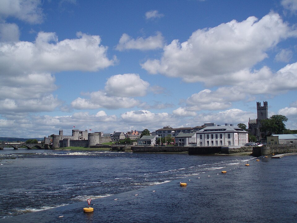 File:Limerick - Shannon River.JPG