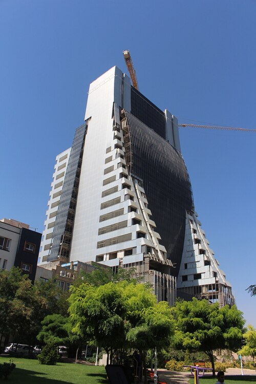 File:Qazvin tejarat tower.jpg
