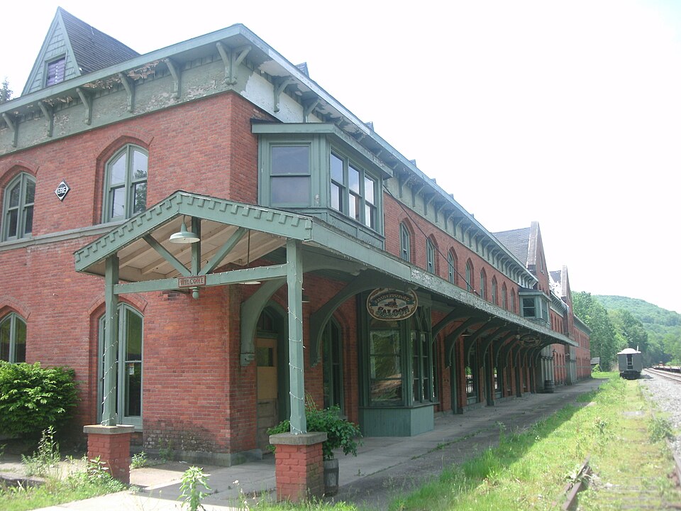 File:Susquehanna Station - May 2011.jpg