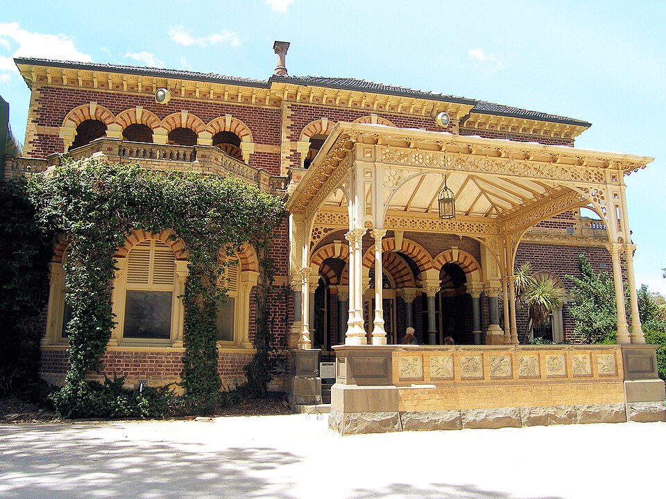 File:Rippon Lea front door.jpg