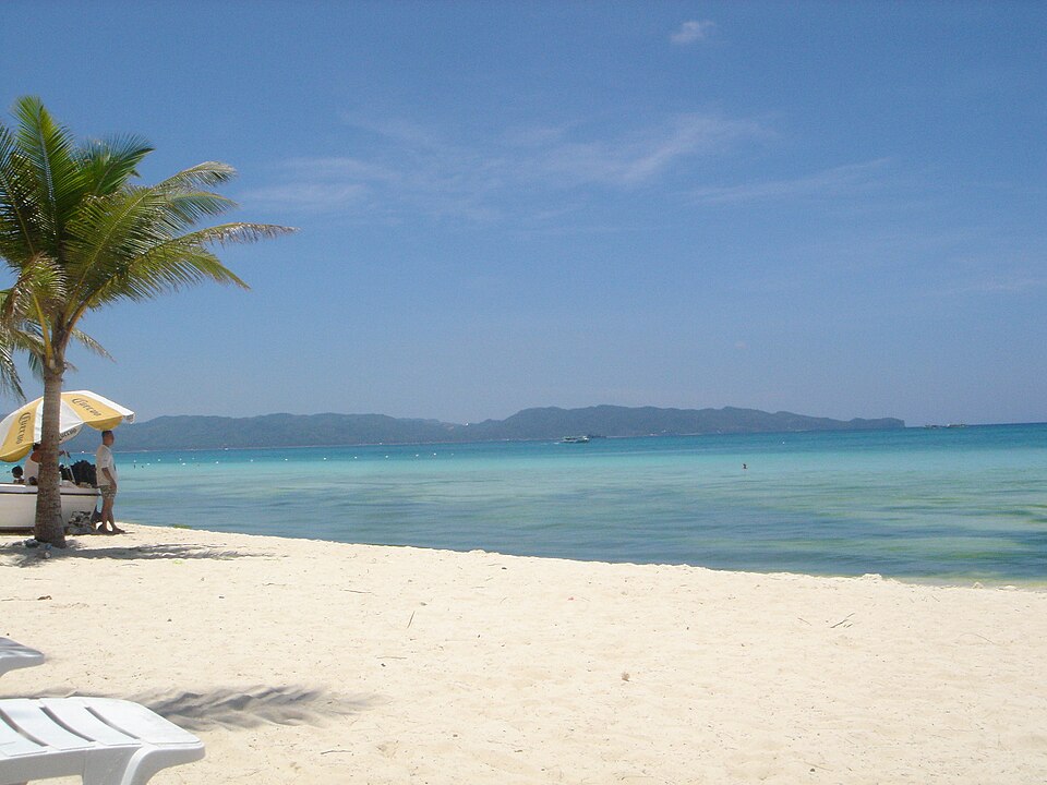 File:Station 2 Boracay April 2007.jpg