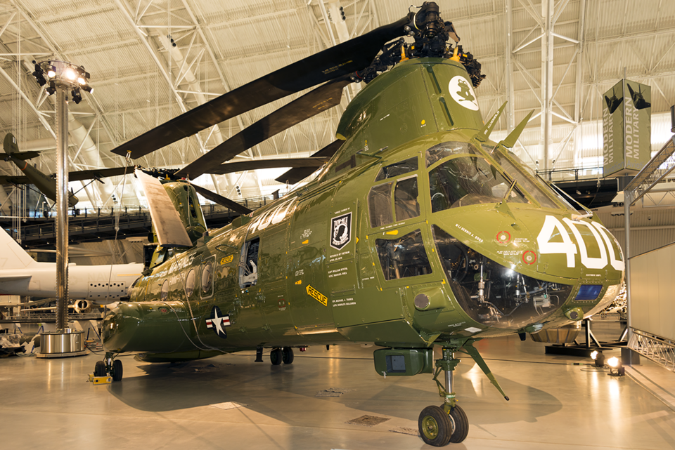 File:CH46E Sea Knight.png