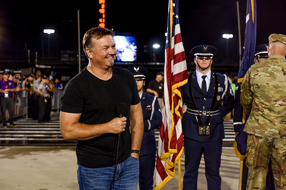 File:Edwin McCain 2019 Bojangles Southern 500.jpg