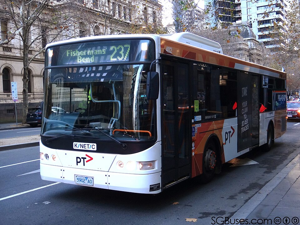 File:Kinetic Melbourne Route 237.jpg