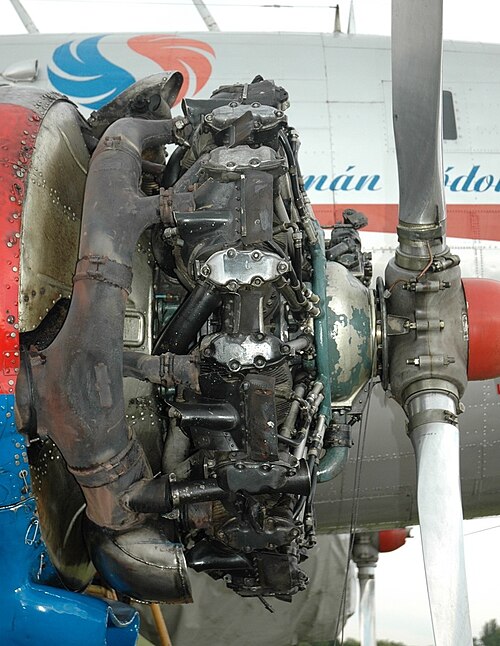 File:Li-2 HA-LIX AS-62IR 01.jpg