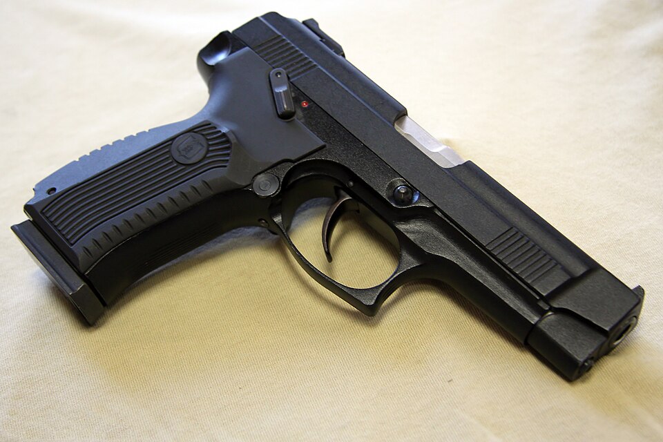 File:9-мм Пистолет Ярыгина ПЯ 6П35 06.jpg
