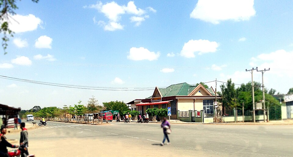 File:Dimtu (Wolaita) Town.jpg