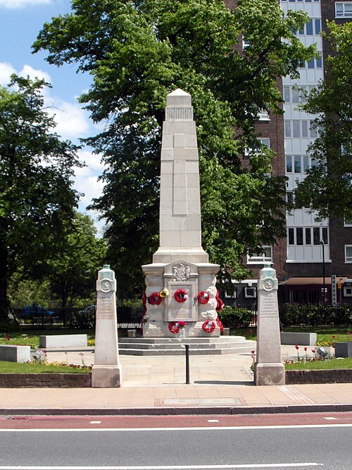 File:Lewisham War Memorial (9178133262).jpg