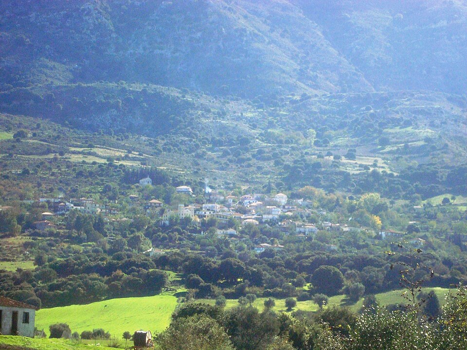 File:Skiada.JPG