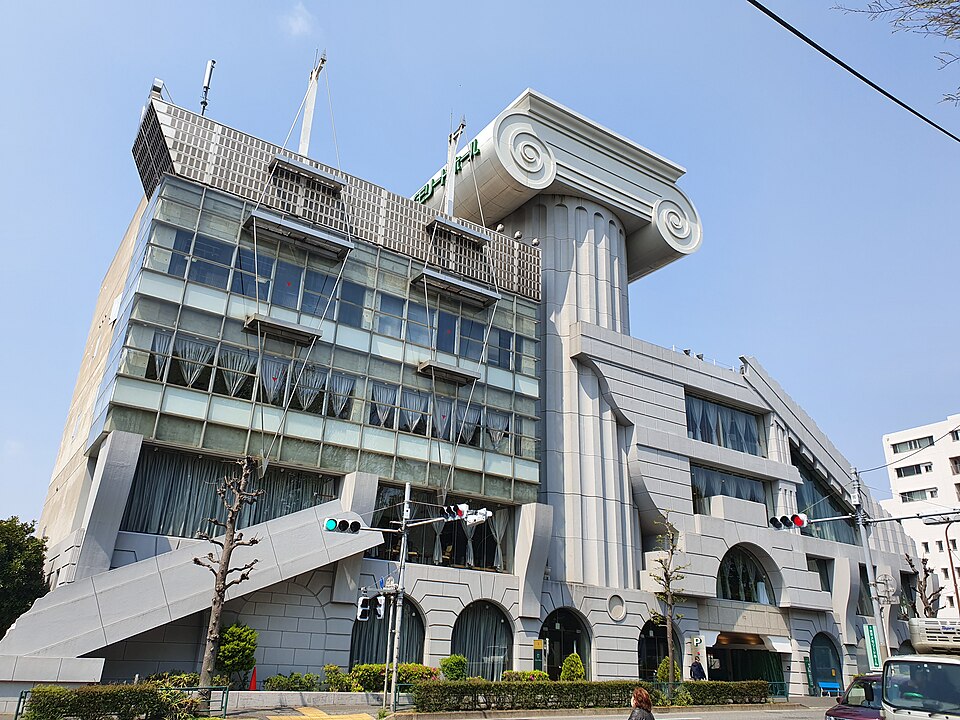 File:M2ビル (世田谷区).jpeg