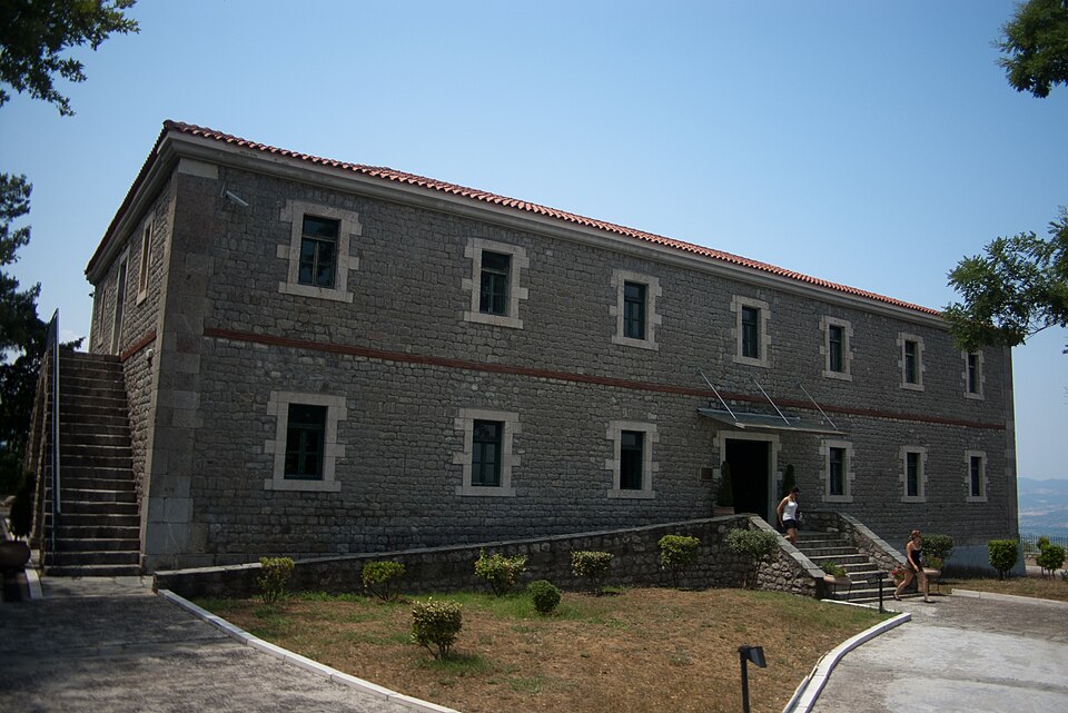 File:Museum of Byzantine archaeology Ypati..jpg