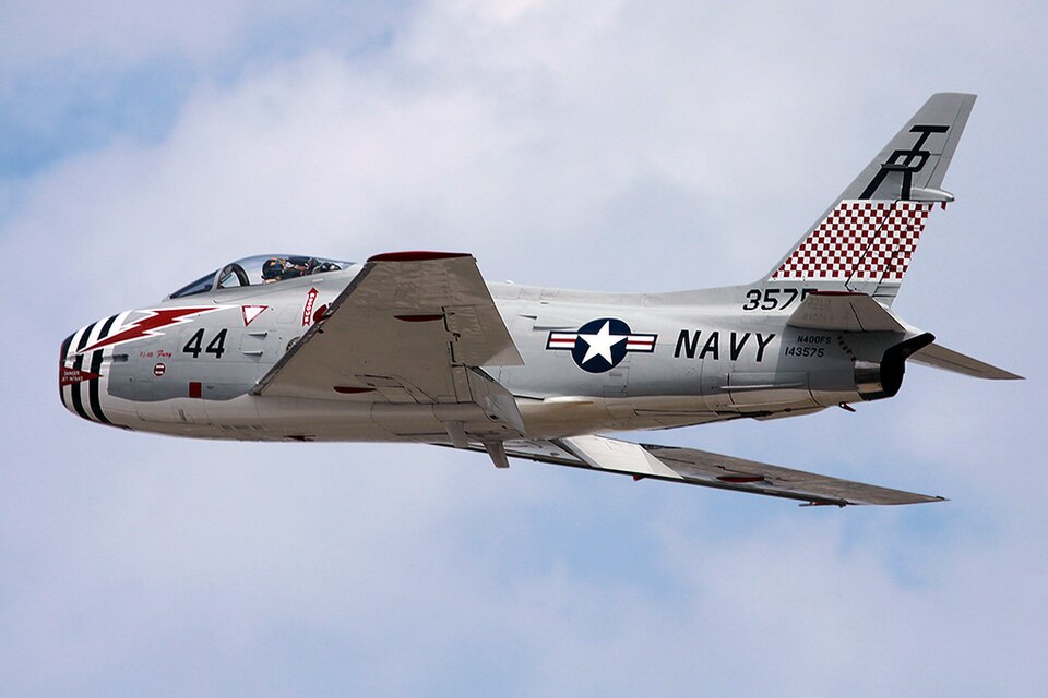 File:N400FS (7846721844).jpg