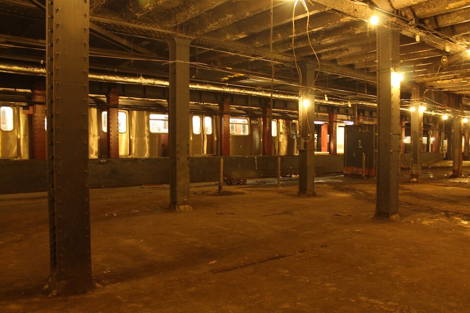 File:Williamsburg Bridge trolley terminal vc.jpg
