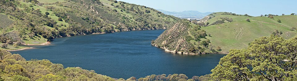 File:Del Valle Regional Park Panorama.jpg