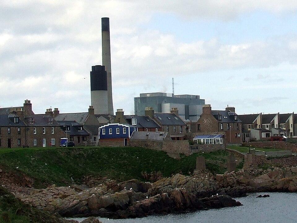 File:Peterhead Power Station from Boddam.JPG