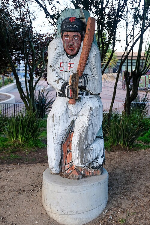 File:Cayuga Park - May 2023 (3908).jpg