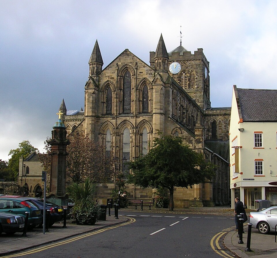 File:Hexham Abbey.jpg