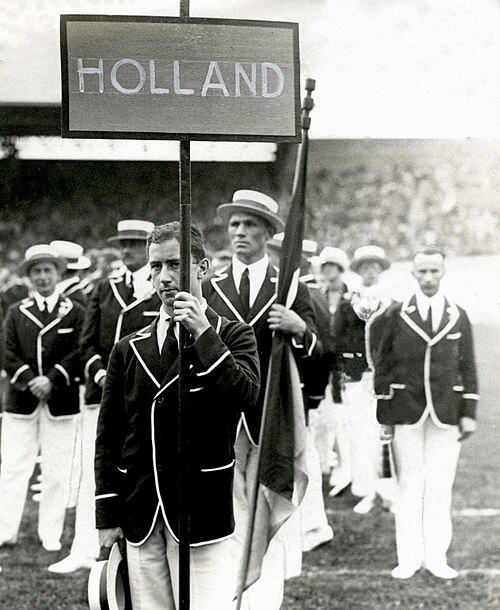 File:Intocht Nederlandse Olympische ploeg 1928.jpg