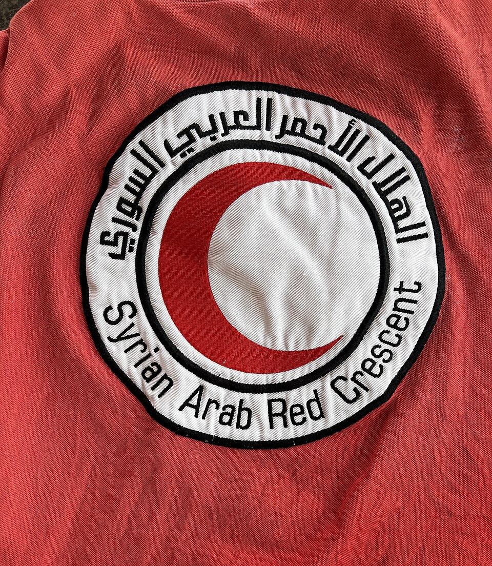 File:Syrian Arab Red Crescent Shirt.jpeg