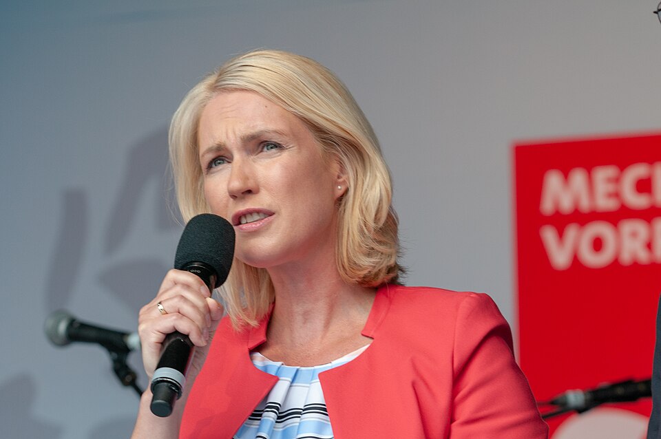 File:2016-09-02 SPD Wahlkampfabschluss Mecklenburg-Vorpommern-WAT 0431.jpg
