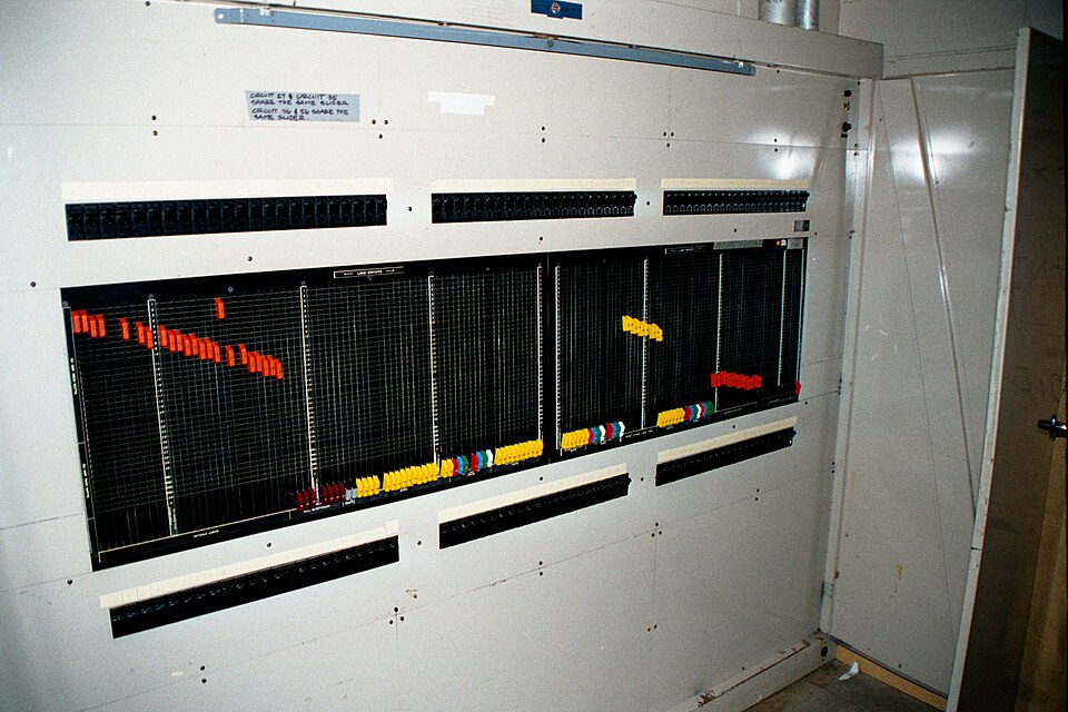 File:ECpatchbay.JPG