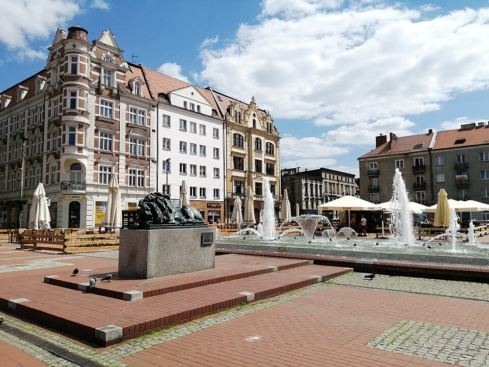 File:Bytom Rynek 02.jpg