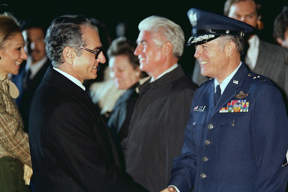 File:DF-SC-86-12761.jpg