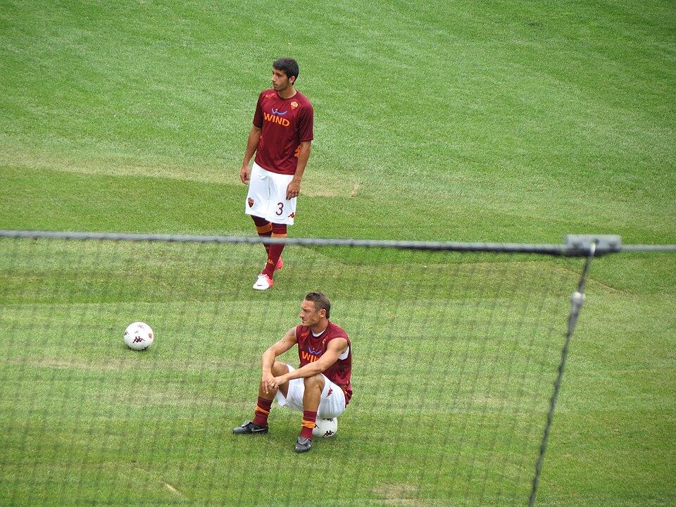 File:Jose Angel Francesco Totti Wrigley Field.jpg