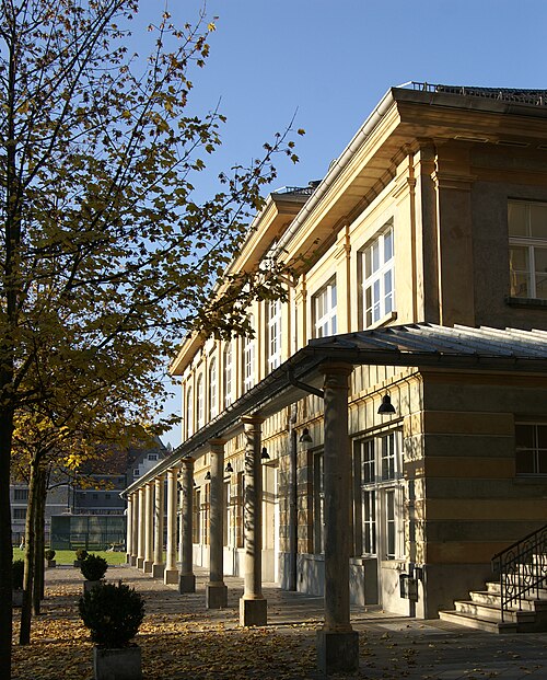 File:Pförtnerhaus1FK.JPG