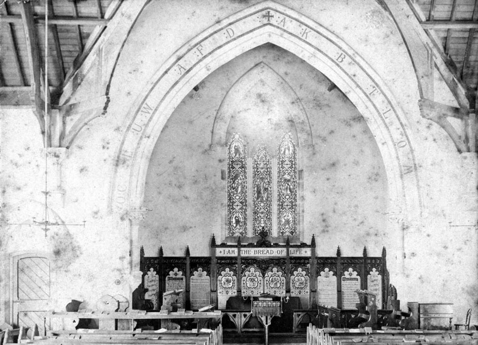 File:StJohnsAshfield Interior 1883.jpg