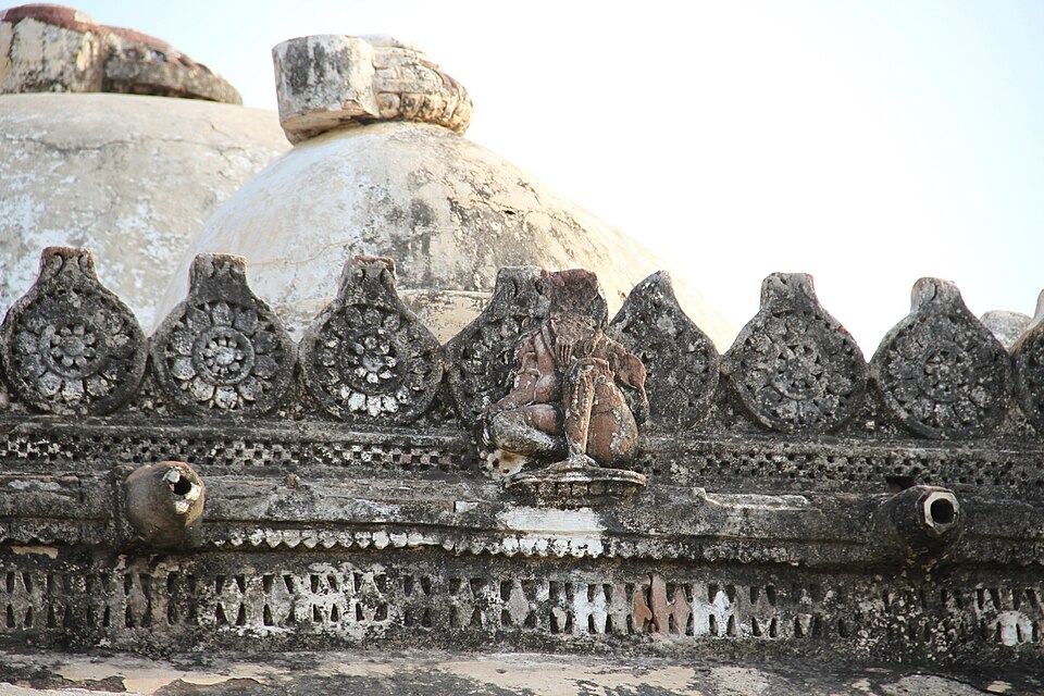 File:Jain Temple Nagarparkar by smn121-21.JPG