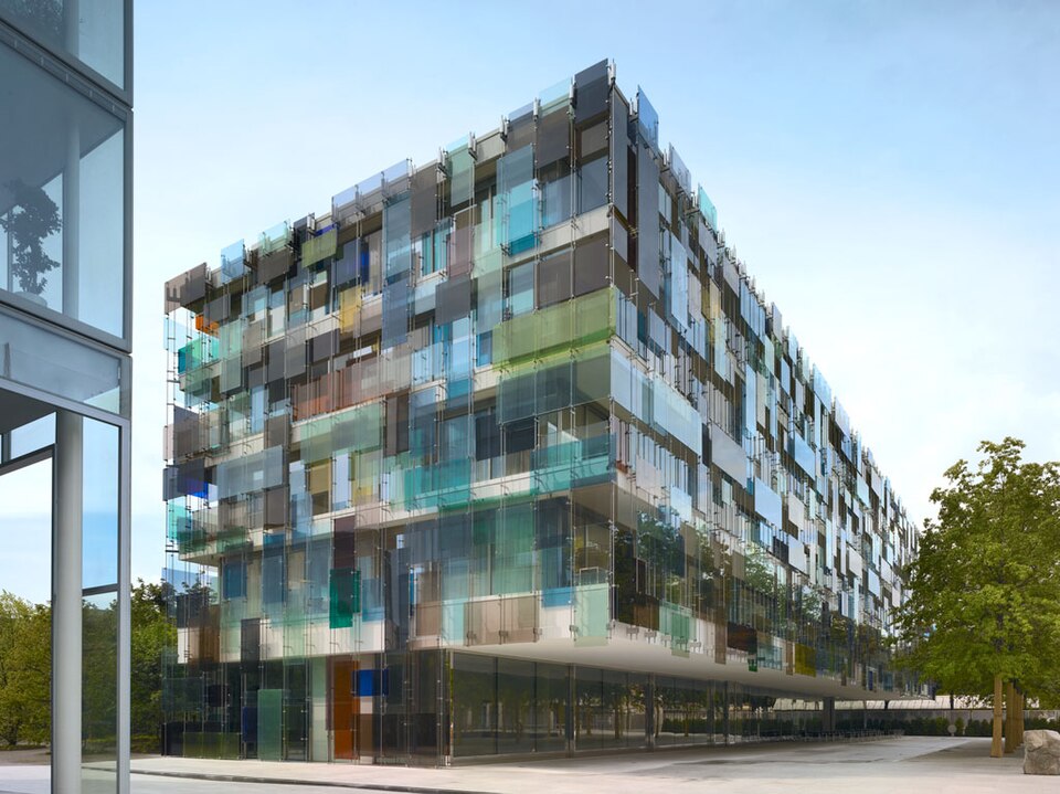 File:Novartis-Campus-Forum-3-Basel Photo-copyright-Christian-Richters.jpg