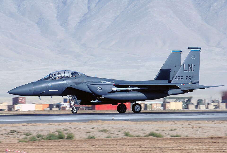 File:F-15E Strike Eagle 97-0221 Bagram Airfield.jpg