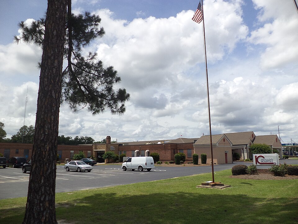 File:Irwin County Hospital.JPG