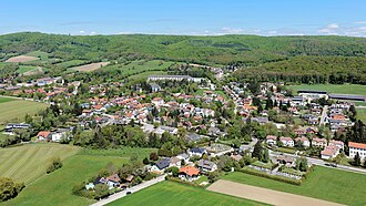 Laab im Walde von Süden