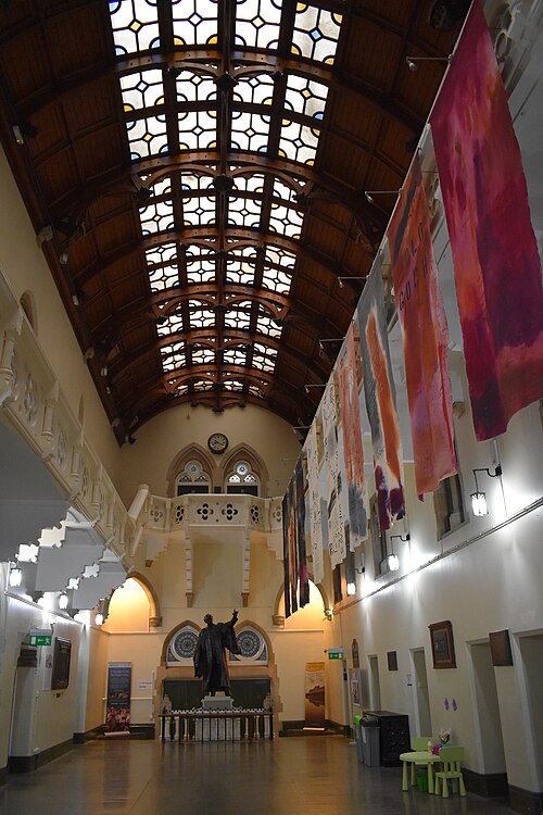 File:Aberystwyth University Old College 12.jpg
