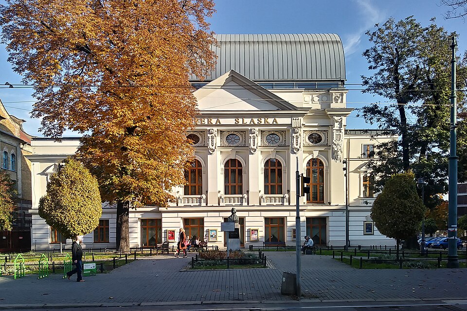 File:Bytom Opera Slaska facade.jpg