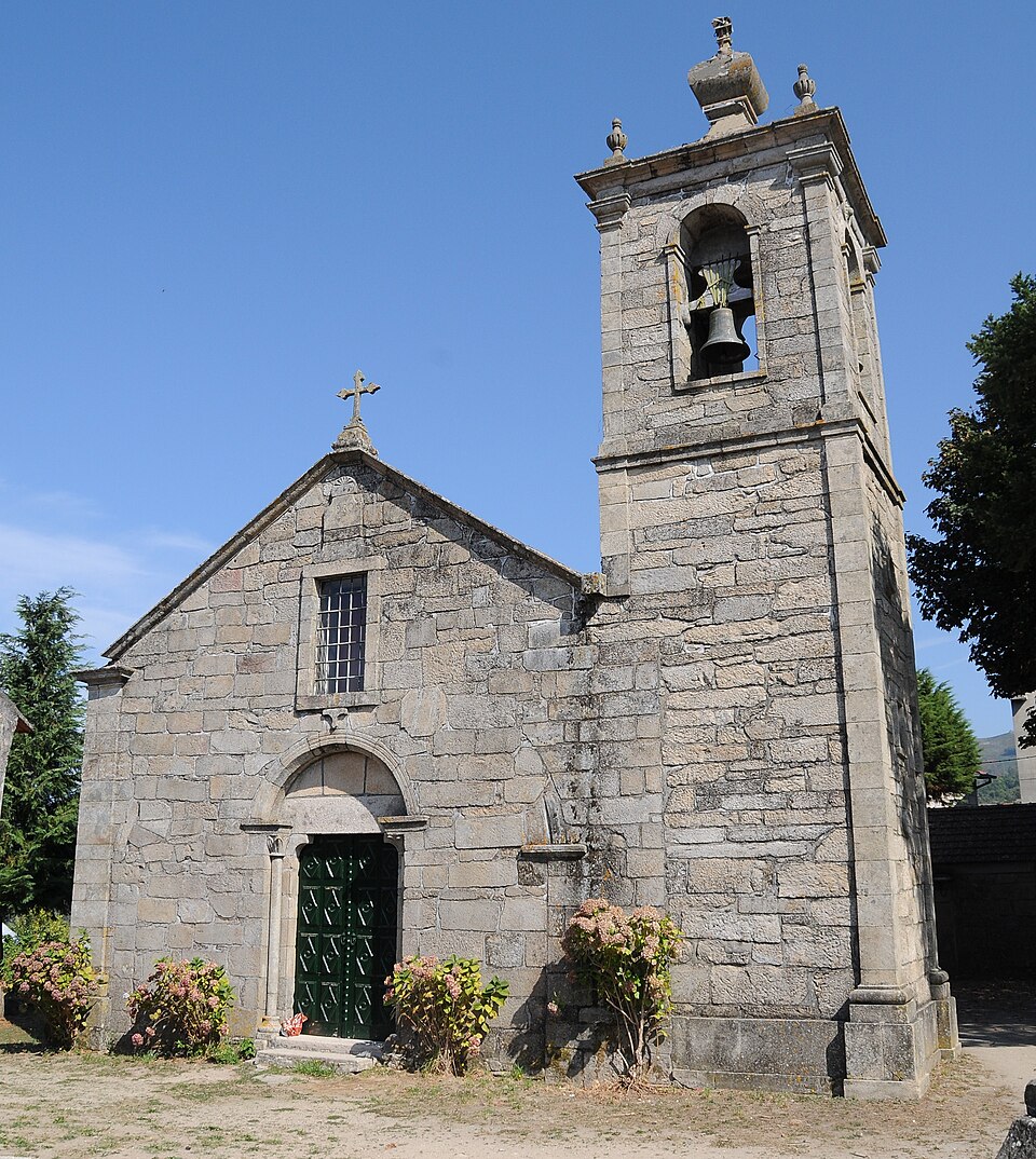 File:Sao Paio Church.JPG